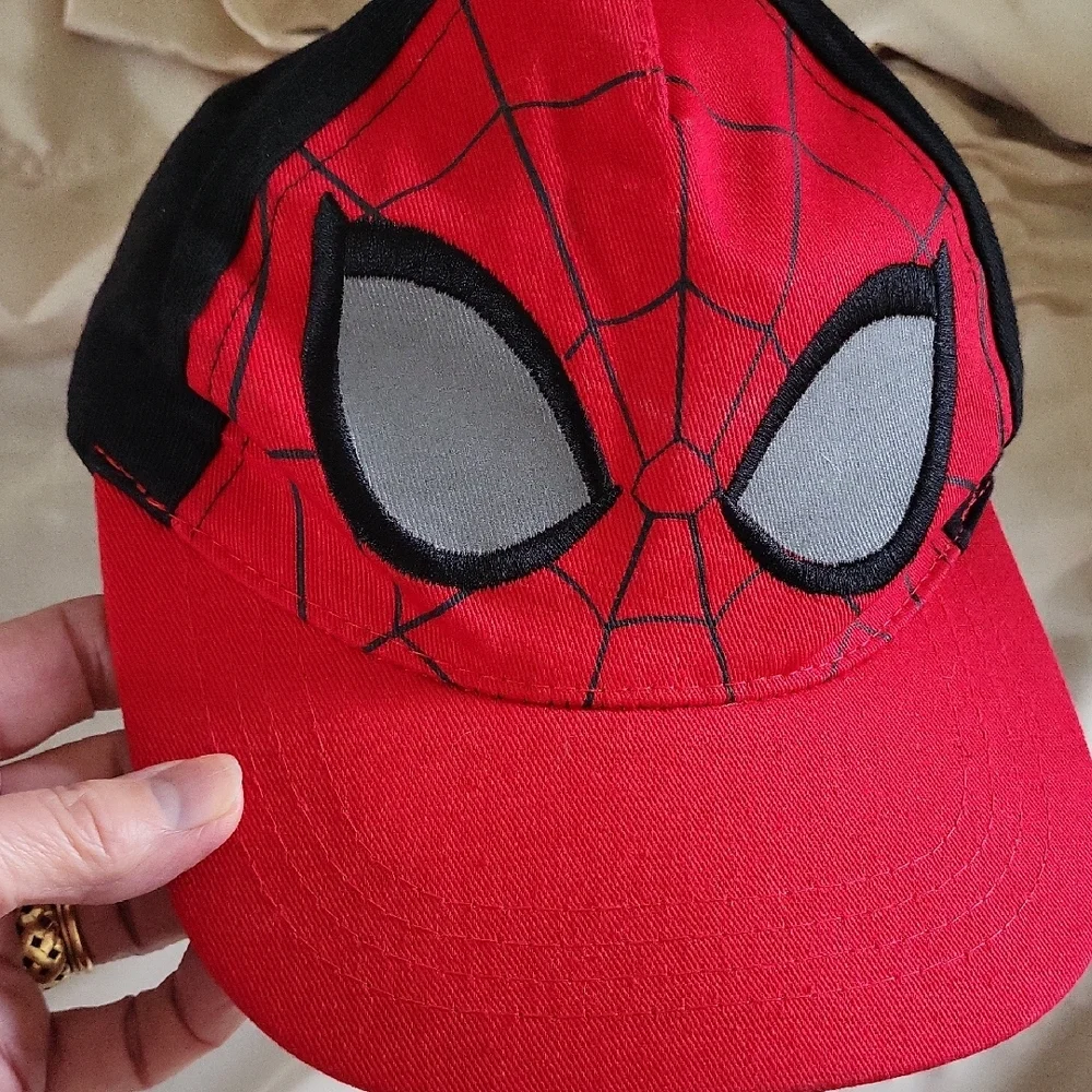 Marvel Red and Black Spiderman Adjustable Snapback Cap - Picture 4 of 5